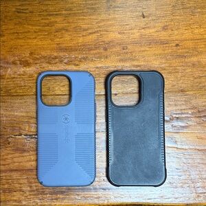 Speck Dual-Tone Phone Cases in Blue and Black. Fits IPhone 14 Pro.